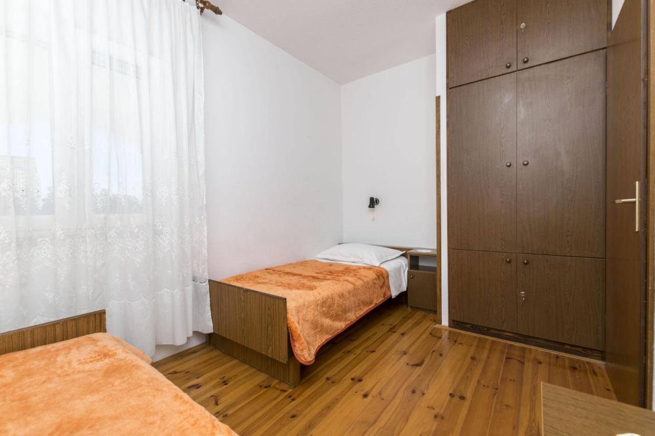 Apartments Neda Трогир Экстерьер фото