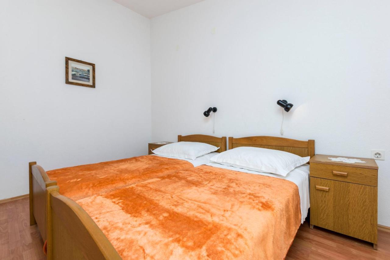 Apartments Neda Трогир Экстерьер фото