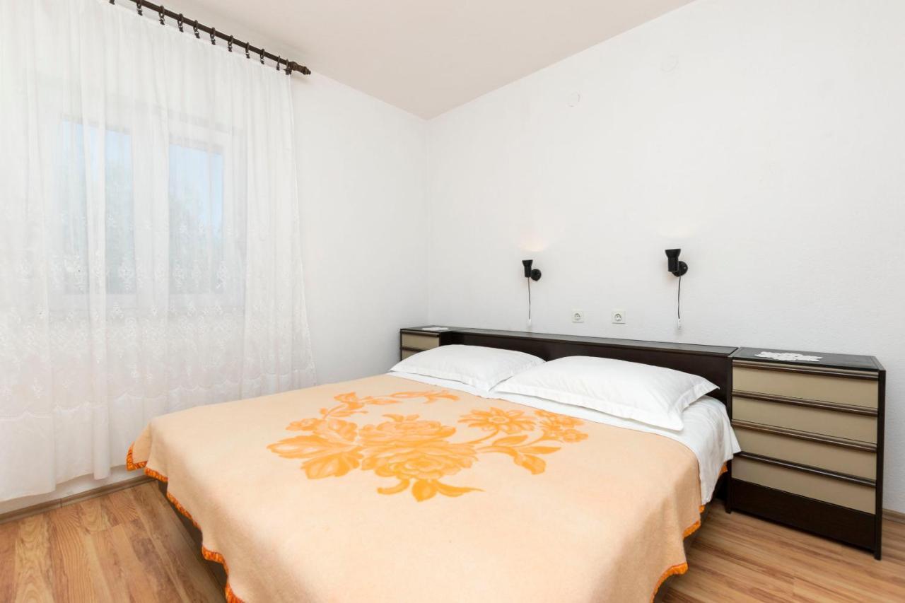 Apartments Neda Трогир Экстерьер фото